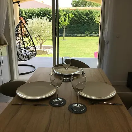 Le Petit Mas Des Lavandins Holiday home *